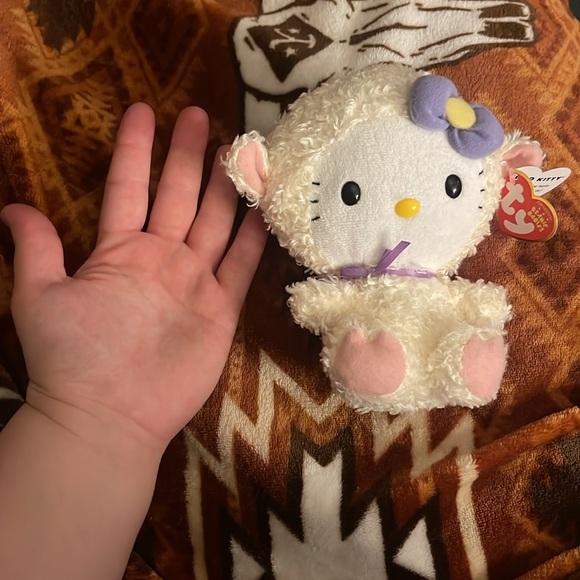 Easter lamb hello kitty TY baby mint condition - Picture 4 of 4
